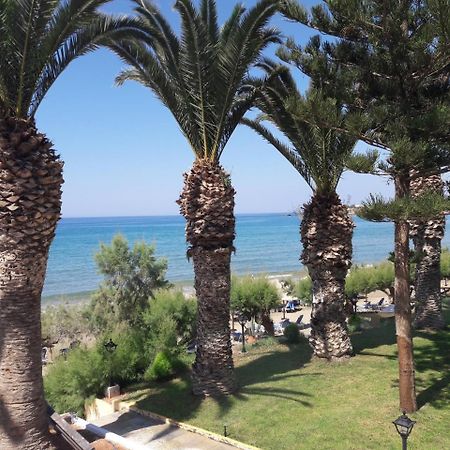 Blue Ocean Apartments Makrýgialos Extérieur photo