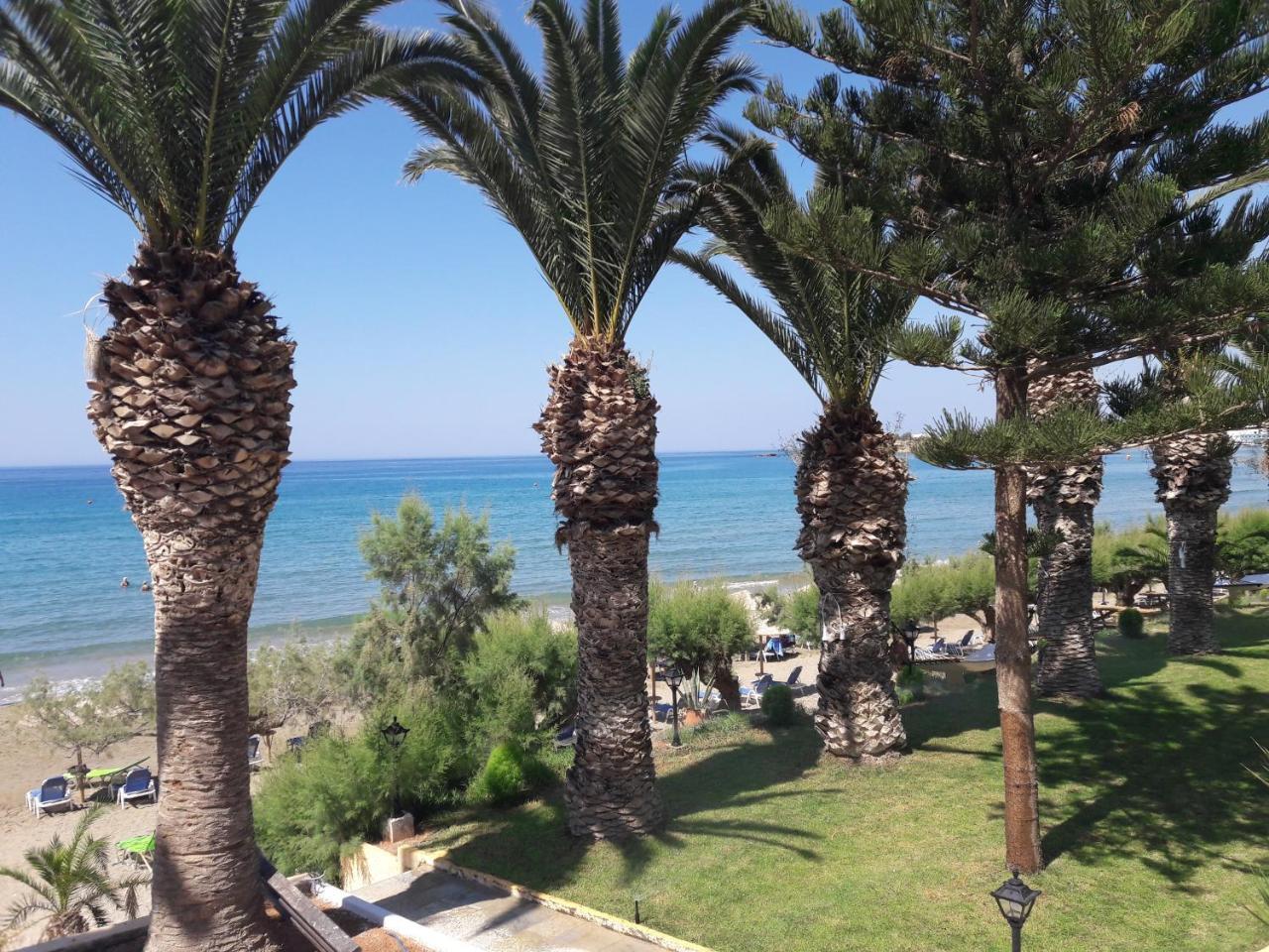 Blue Ocean Apartments Makrýgialos Extérieur photo