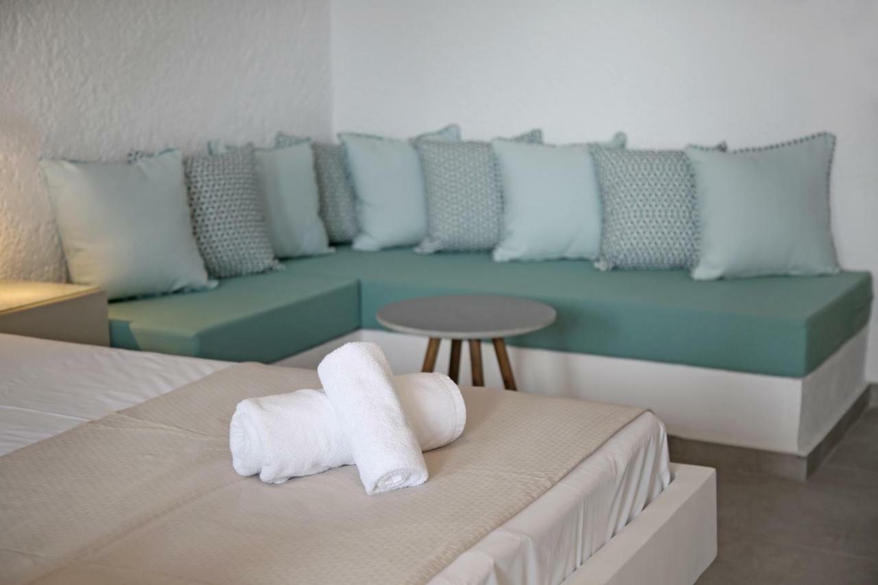 Blue Ocean Apartments Makrýgialos Extérieur photo