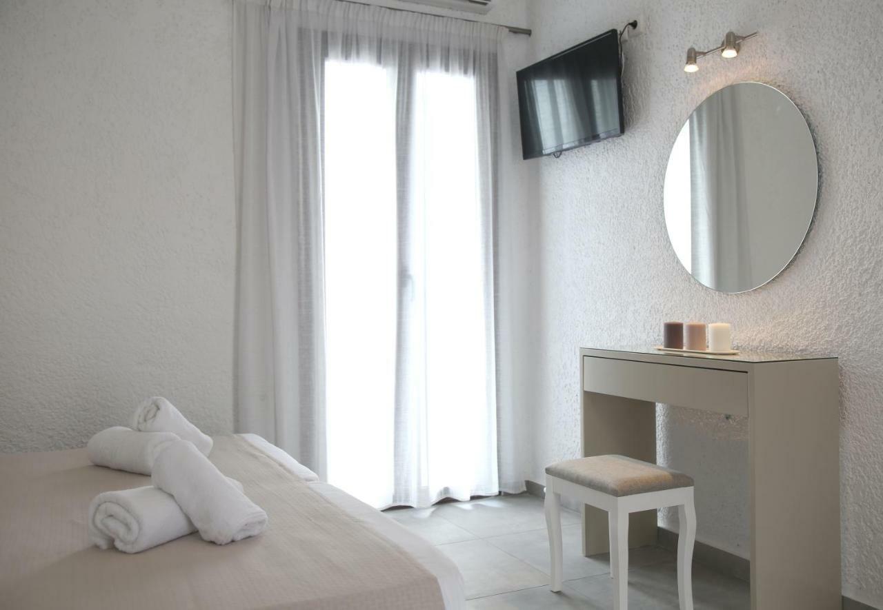 Blue Ocean Apartments Makrýgialos Extérieur photo