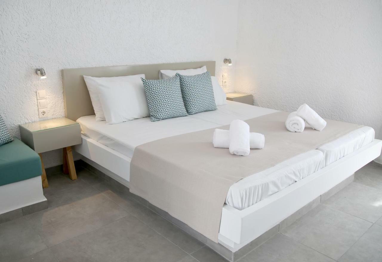 Blue Ocean Apartments Makrýgialos Extérieur photo