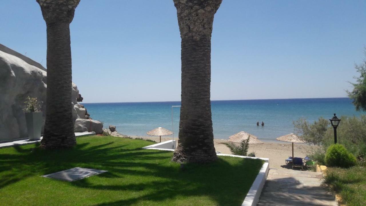 Blue Ocean Apartments Makrýgialos Extérieur photo