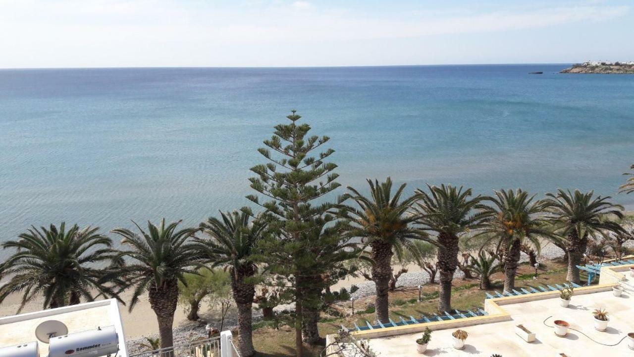 Blue Ocean Apartments Makrýgialos Extérieur photo