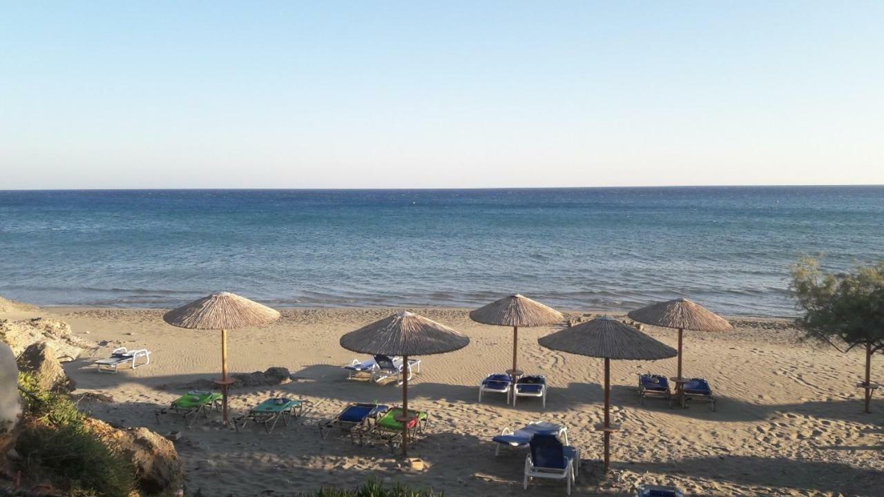 Blue Ocean Apartments Makrýgialos Extérieur photo